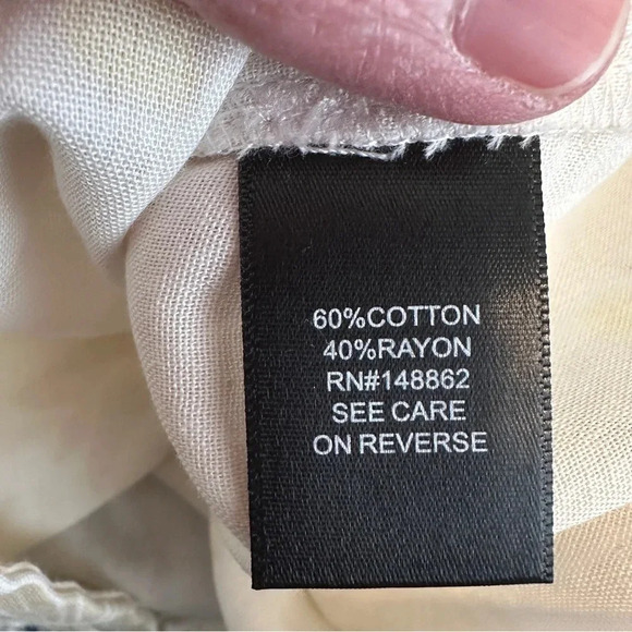 NEW TORRID size 1X Double Gauze‎ Ruffle Button Front Tank Top Cotton Classic NWT - Picture 9 of 12